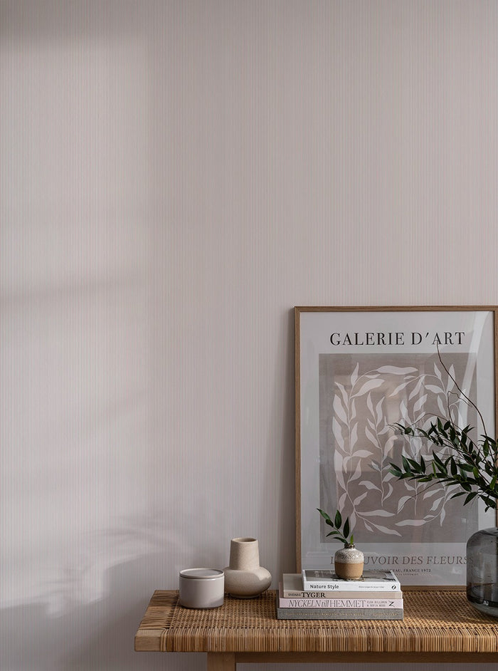 Arvid Fine Stripe Wallpaper - Rosa