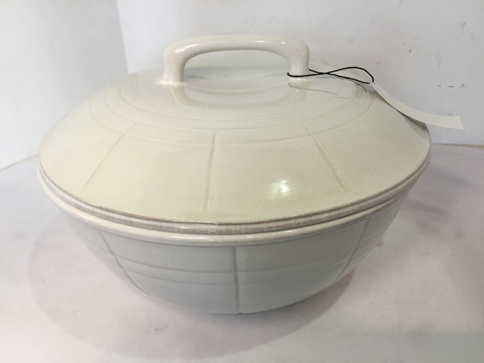Country Living Lidded White Ceramic Casseroles Bowl