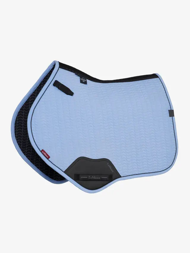 Essence Close Contact Square