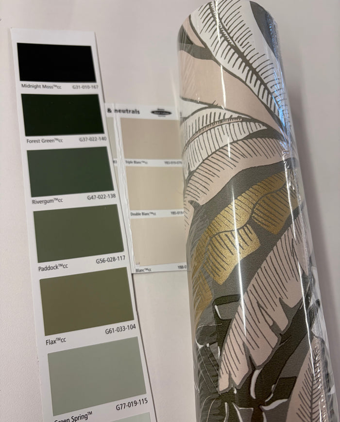 Evasion Jungle  Vinyl Wallpaper - Kaki Beige - Last 37 Rolls