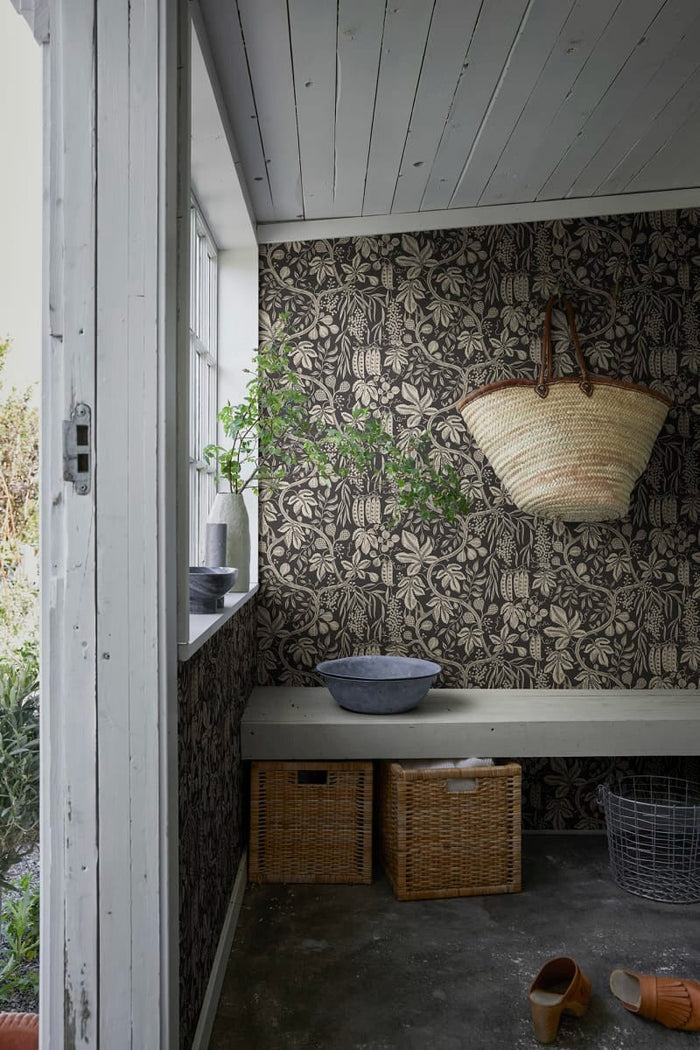 Fig Garden Wallpaper - Sandstone