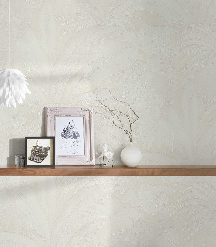 Versace Giungla Palm Leaves Wallpaper - Cream/Silver