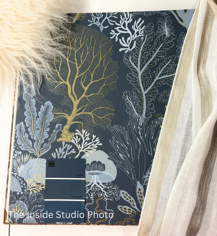 Nautilus – Coral & Kelp Wallpaper – Navy