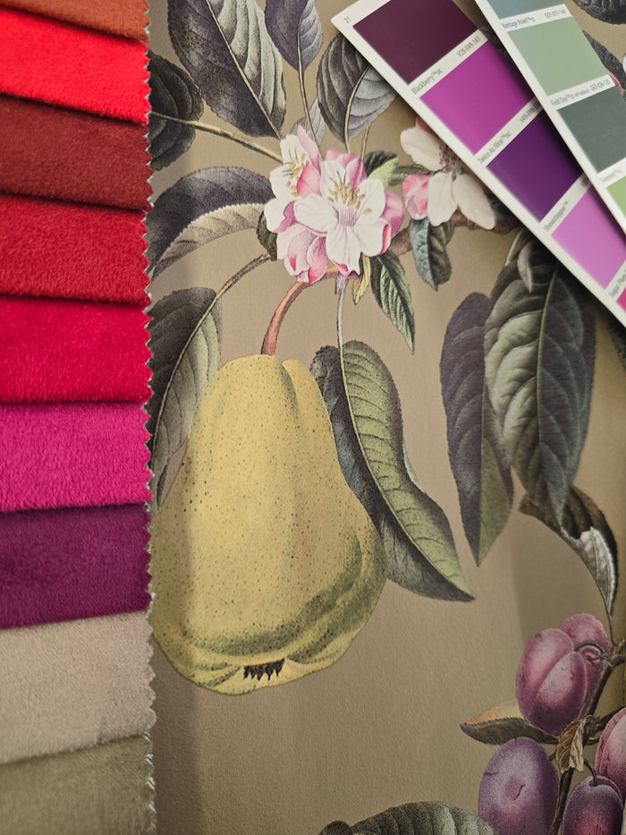 Pendula – Orchard Botanical Wallpaper – Gilver