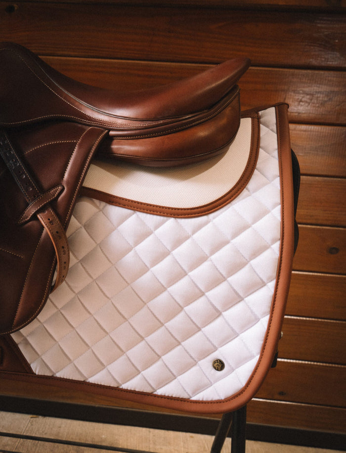 Sixteen Cypress X ThinLine Jumper Pad – White & Cognac - Equiluxe Tack